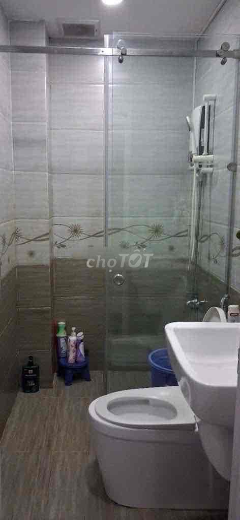 The whole alley 3/3 m Cmt8 Street (3.5 x13 m) 1st floor 3 bedroom 3 toilets, full interior)