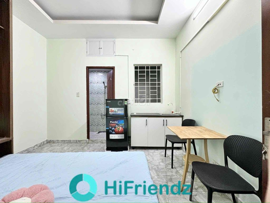 Rent the balcony studio full of furniture near aeon Tân Phú