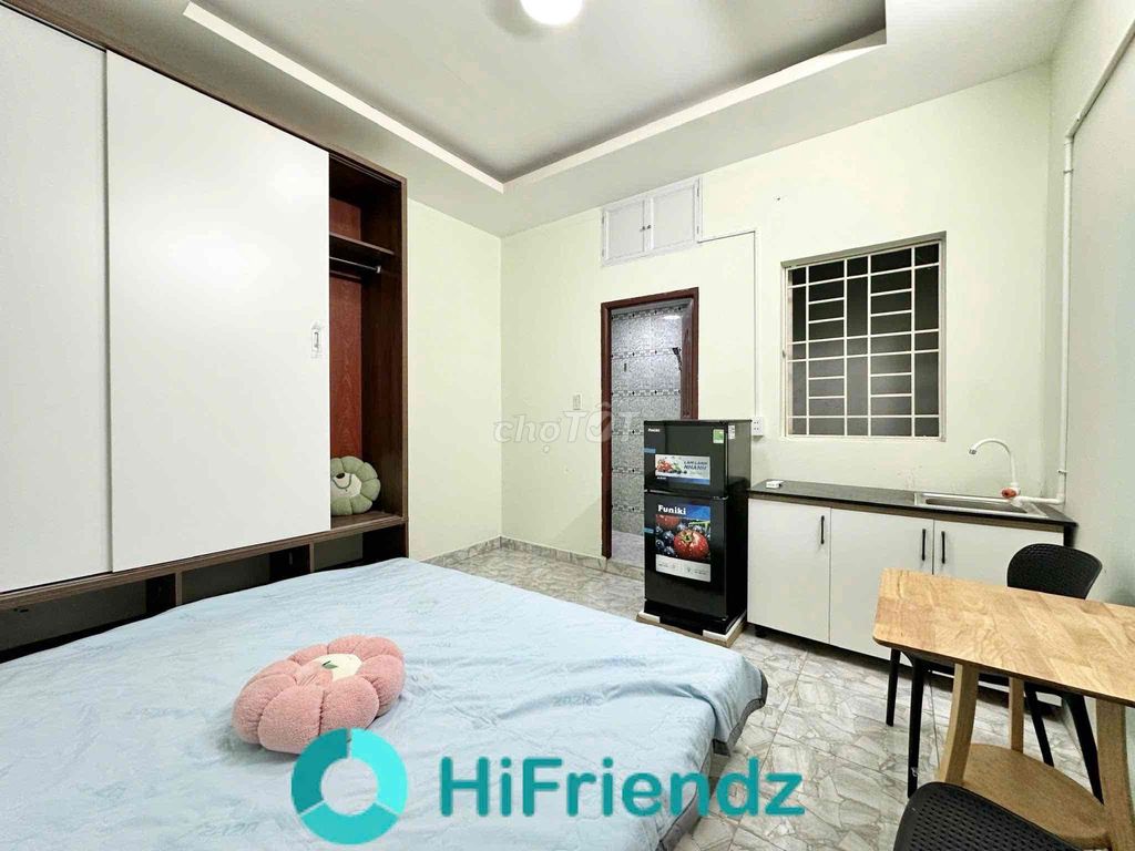Rent the balcony studio full of furniture near aeon Tân Phú
