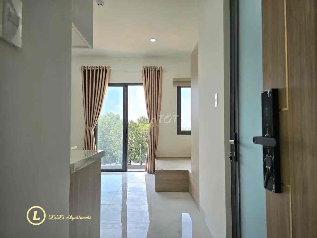 Rent the open balcony apartment - full interior right on the diamond island