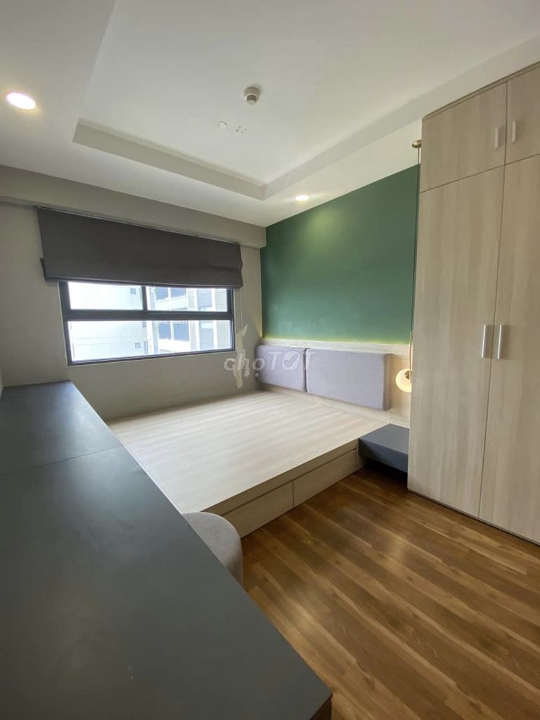 Rent the Pega Suite District 8, 2 bedrooms. A full interior toilet.