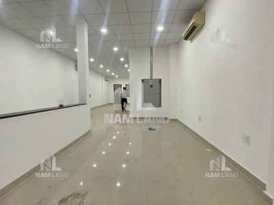 The Zqz1400 m2 factory is empty for only 25 million