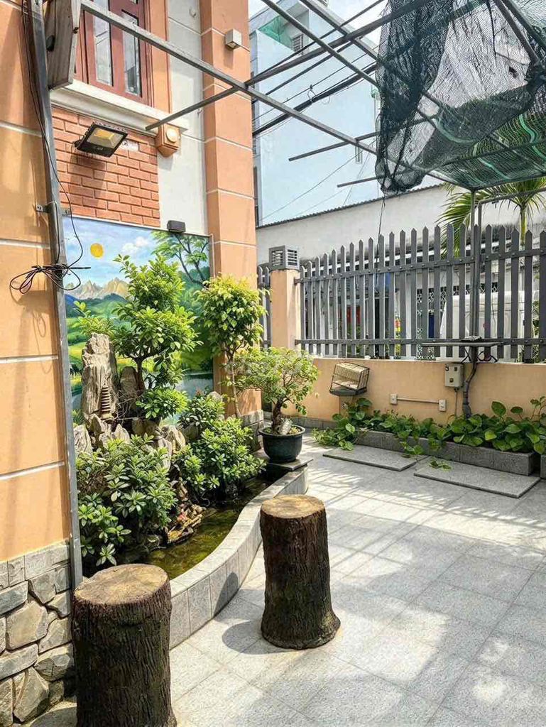 Rent a nice three-story house. Two Hiệp Thành Fronts.