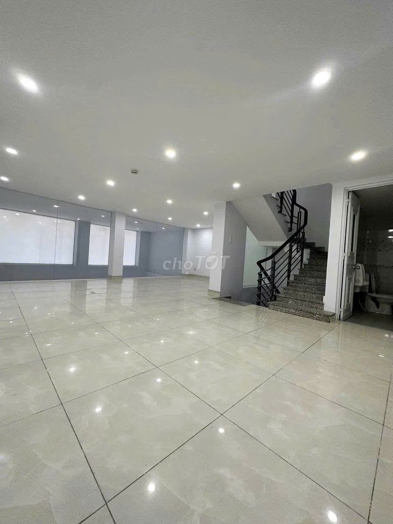 Need to rent cash houses 122 A Nguyễn Văn Thương-7*25 Q.Bình Thạnh