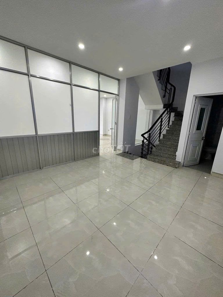 Need to rent cash houses 122 A Nguyễn Văn Thương-7*25 Q.Bình Thạnh