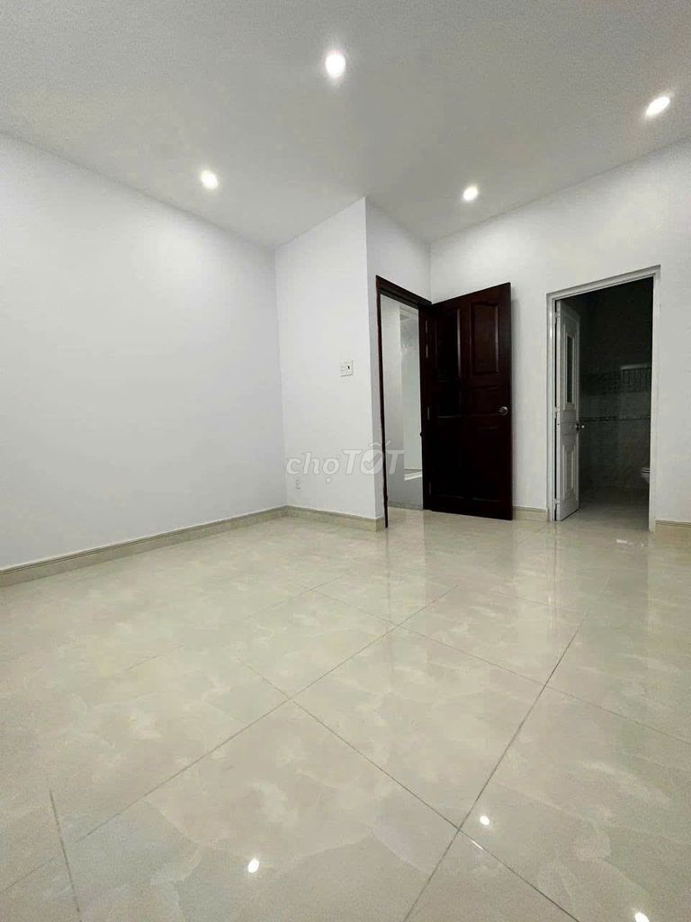 Need to rent cash houses 122 A Nguyễn Văn Thương-7*25 Q.Bình Thạnh