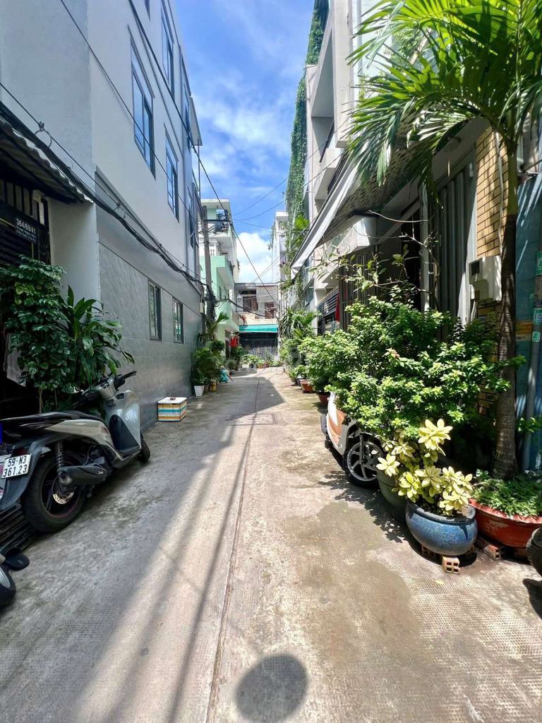 Rents 364 bids, 3 bedrooms, 9 million refrigerators, 4-M alleys.