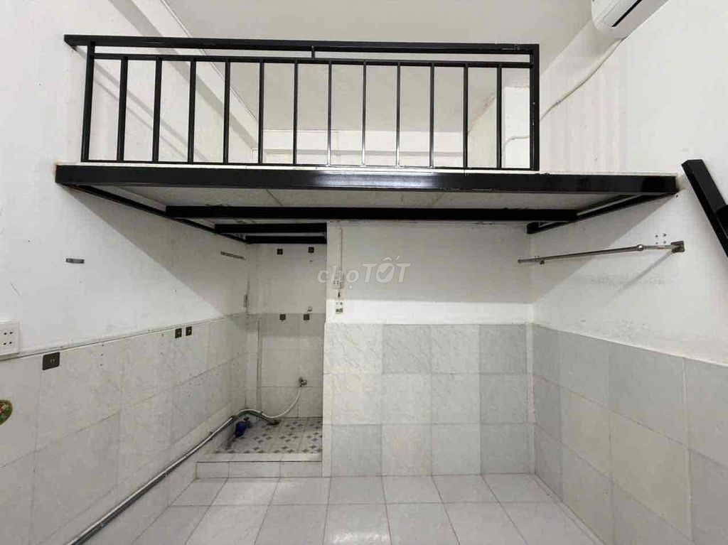 Low-priced guard room, student room, Âu Cơ, Tân Bình.