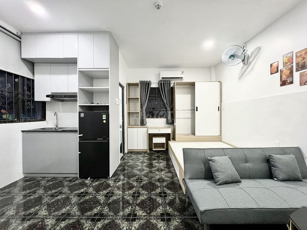 New furniture suite in District 5.