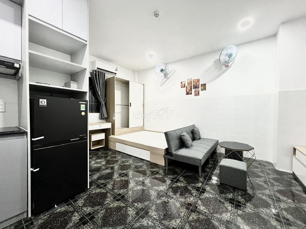 New furniture suite in District 5.