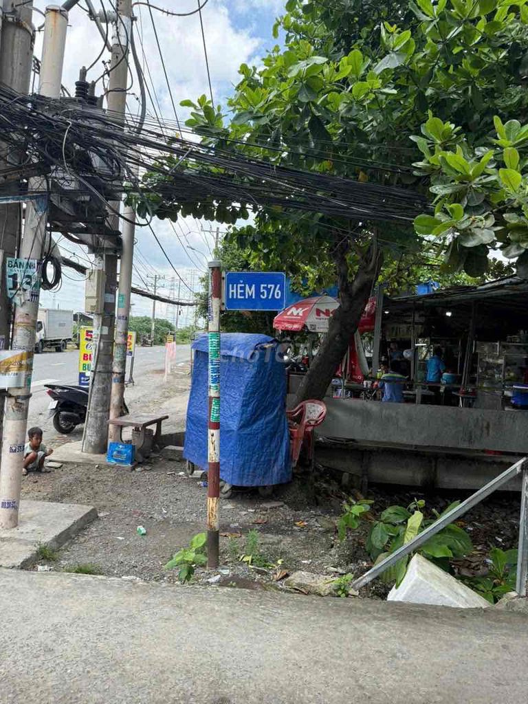 Rent house 576 Hồ Ngọc Lãm Bình Trị Đông B Bình Tân area 21 meters at 4 million5