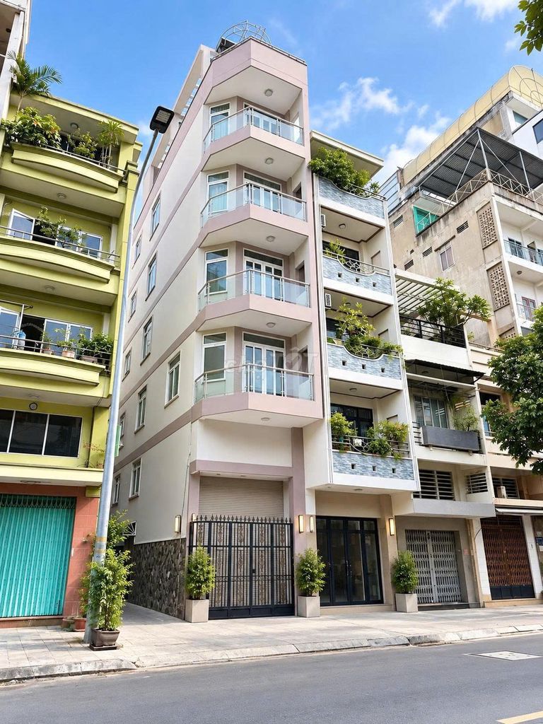 Rent 19 Ký Con, District 1 - 3-story flight, 7 rooms - 65 million.
