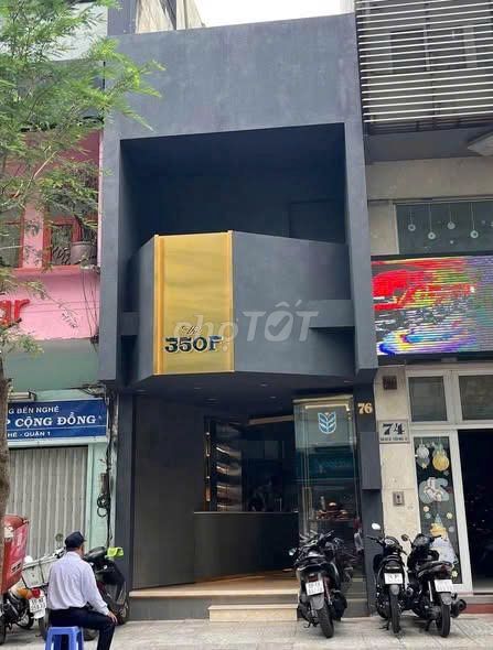 Rent six corns, 1 – 4 X23 M, 2nd floor - 6,000 wed