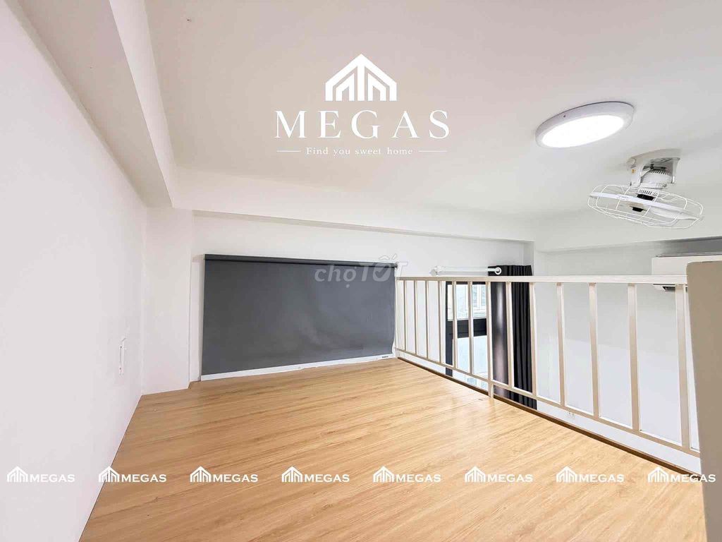 Rent us a room with a full new furniture downtown in District 10.