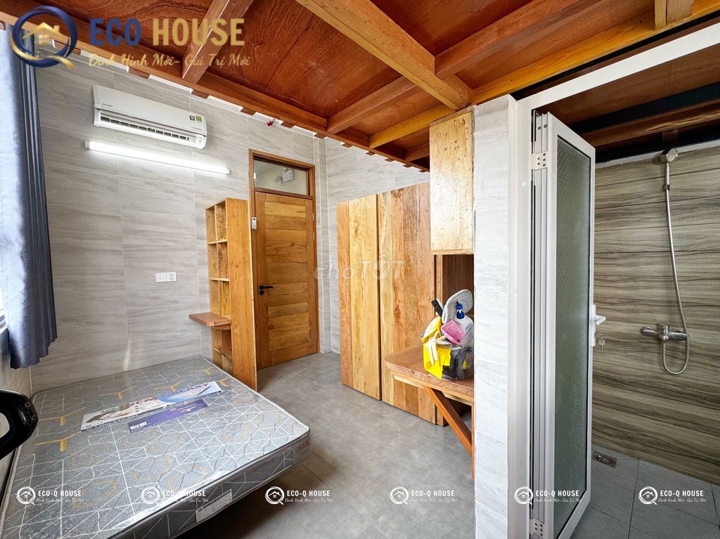 apartment is 100% full of wood-laden elevators.