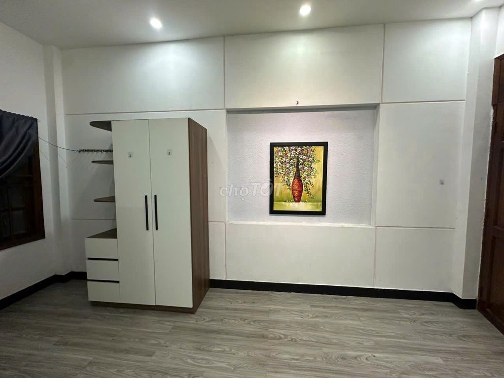 The owner rented the service apartment at KAOS 8, Gò Vấp