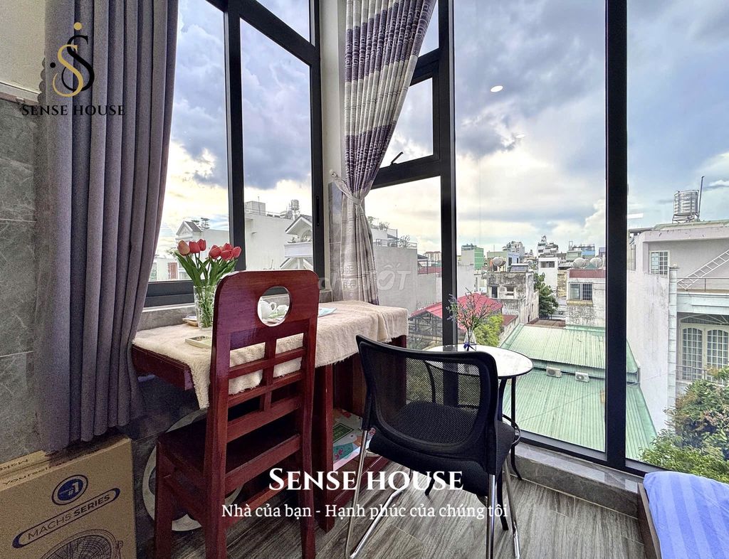 Studio View Glass, Nguyễn Sơn -- Wild toilet -- Full Building