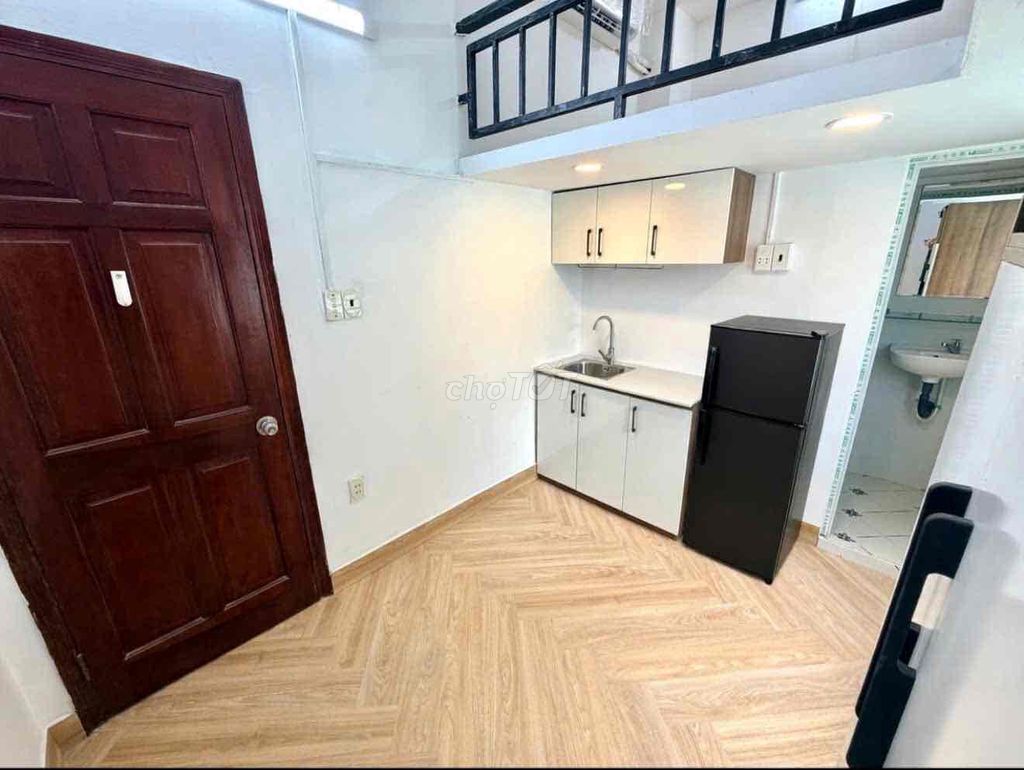 The new building room is in the Republic.