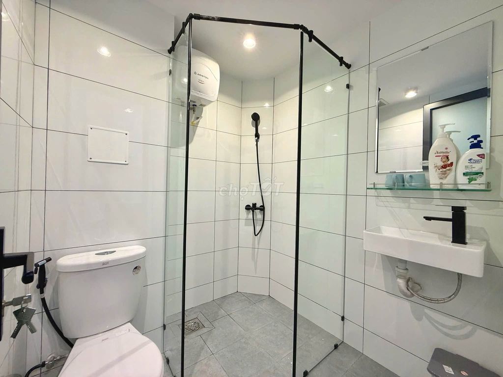 mini apartment, clean-- One bedroom, balcony-- Nguyễn Văn Quá--