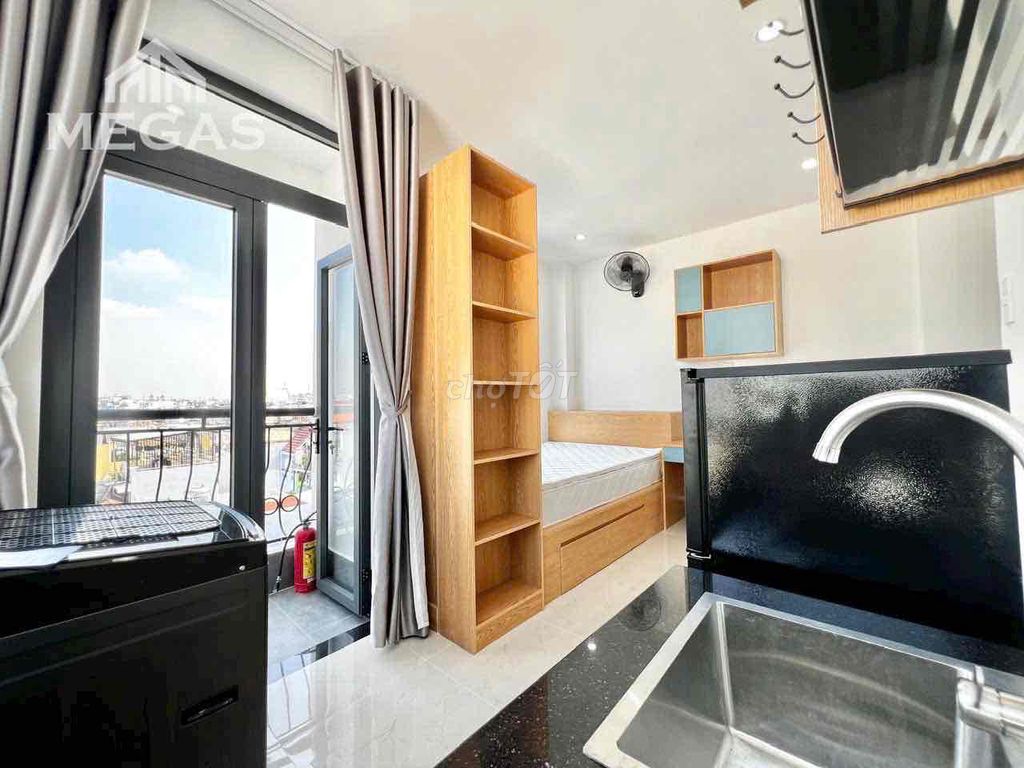 The upper-level mini apartment - full topping - pull the suitcase in is near ALSBt