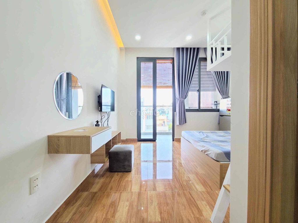 Rent apartment full interior, broad balcony in the heart of District 7