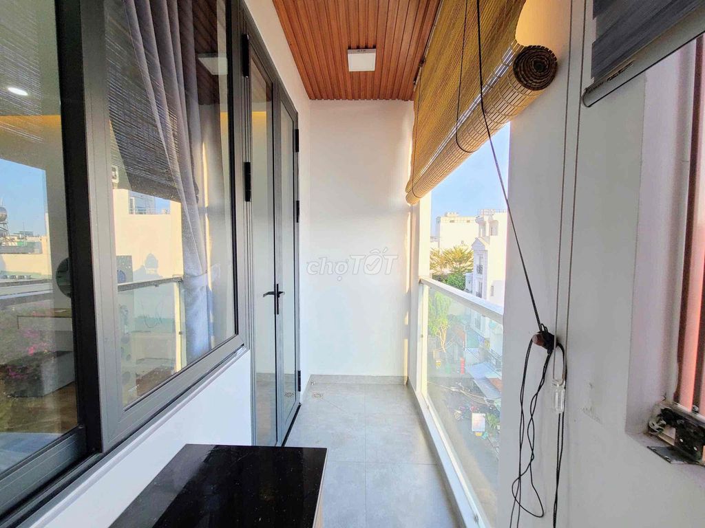 Rent apartment full interior, broad balcony in the heart of District 7