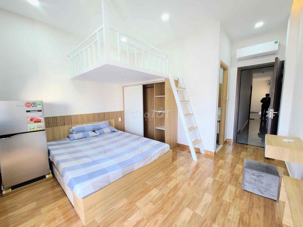 Rent apartment full interior, broad balcony in the heart of District 7