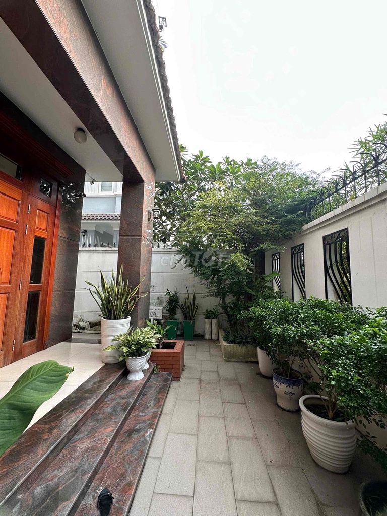 Rent the Supreme House of KAcLTIN, Area: 356 m2/40 million