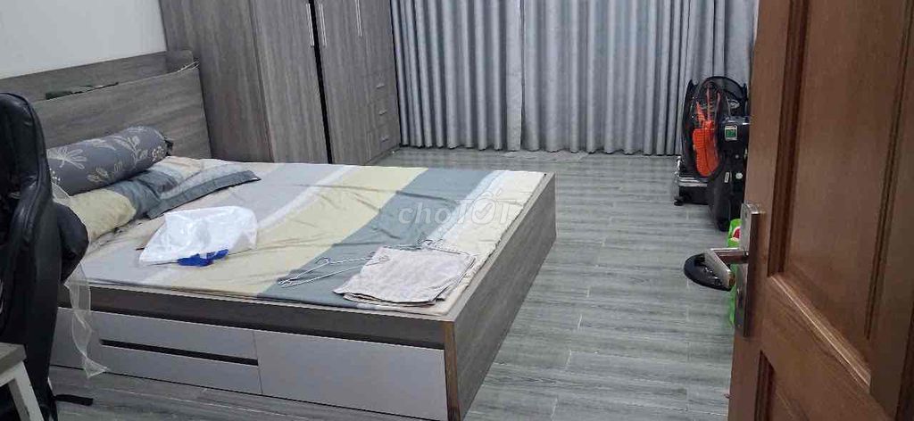 Rent a three-way bedroom.