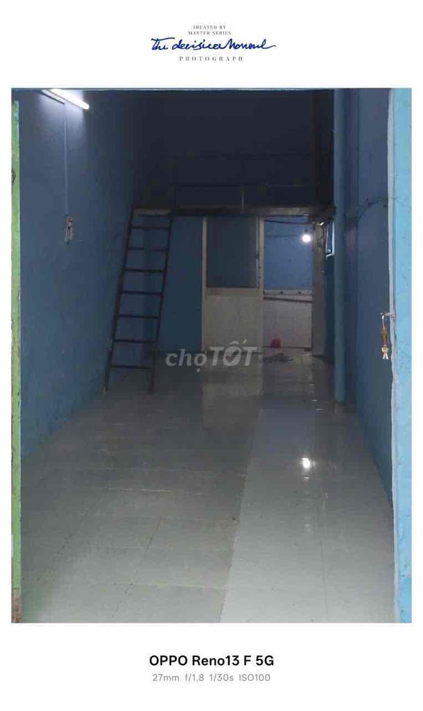 Three meters of ten feet of wallage, 2 million near the national building, which is 50 .50 meters.