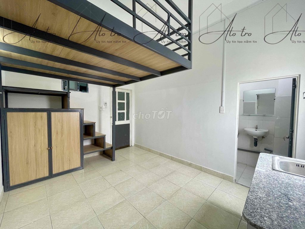 A cheap room with a air-cold machine, 15 p.m., 5-p power unit,