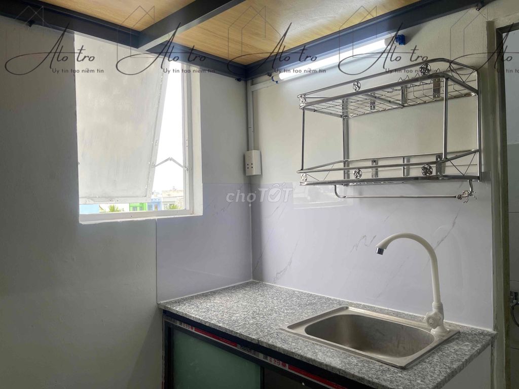 A cheap room with a air-cold machine, 15 p.m., 5-p power unit,