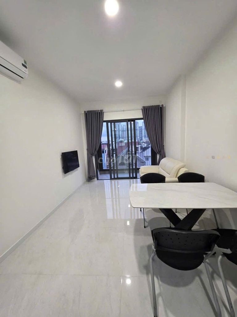 Picity building. tx13. District 12. 65 meters two bedrooms. ntcb. At 8.5 million.