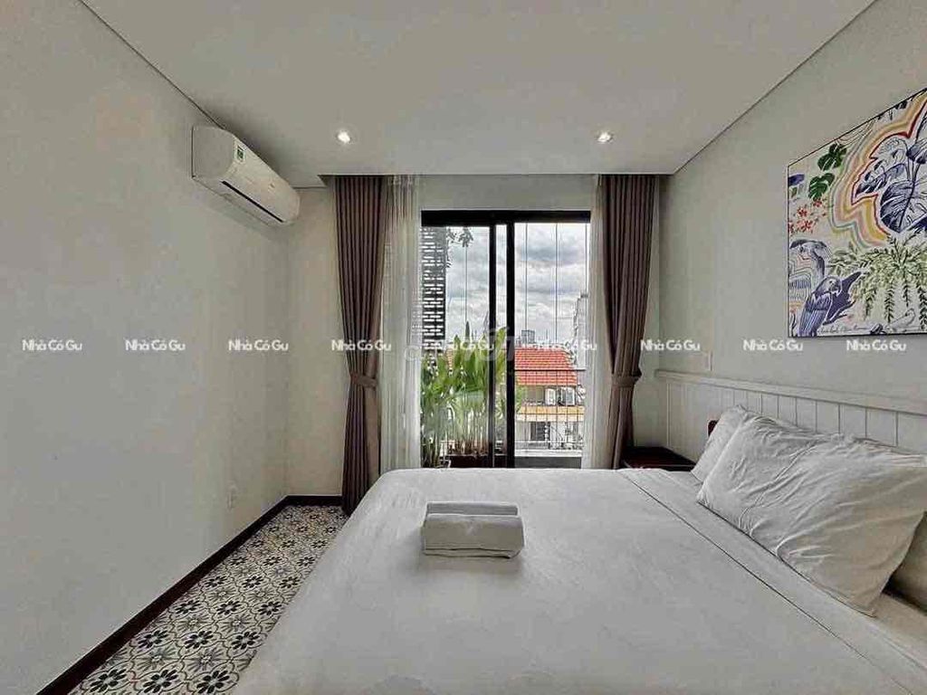 2 new bedrooms - class living space.
