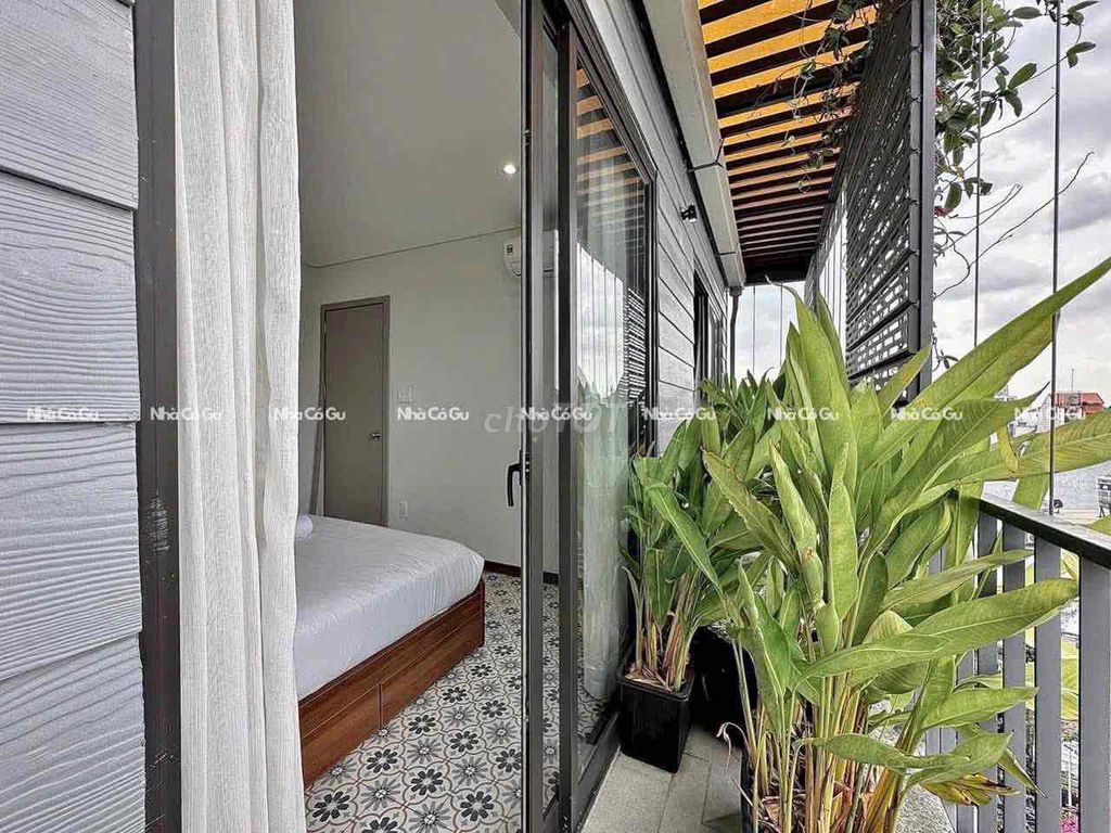 2 new bedrooms - class living space.