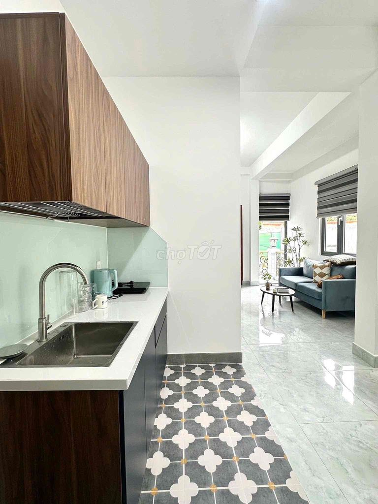 apartment 1 balcony bedroom near lotte mart, re-innovation-- rmit, tedtu District 7