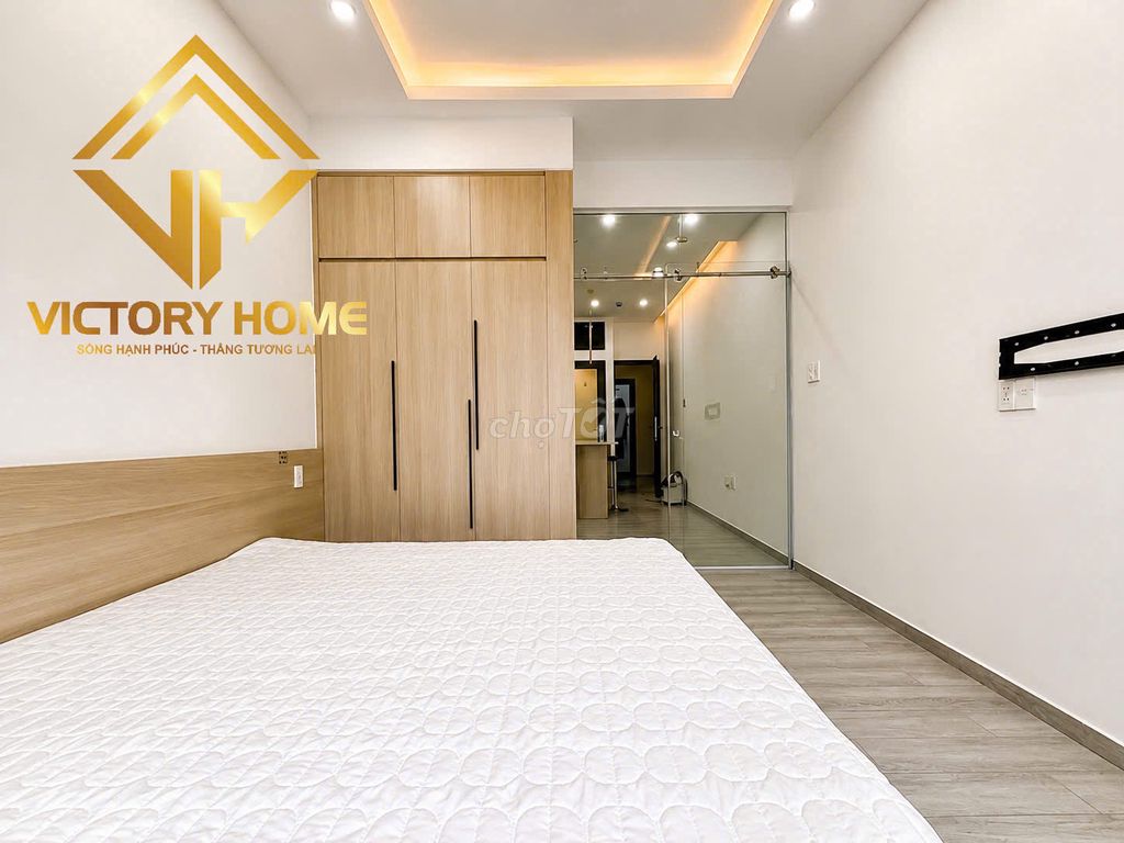 The one-and-a-half bedroom is right in the market. She understands, Phan Pian, free to go to Landmark 81.