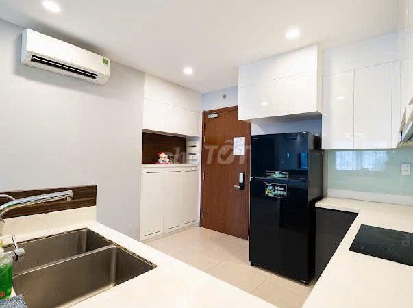 Rent the apartment 2 bedroom 92 m2, nice interior at The Gold View.