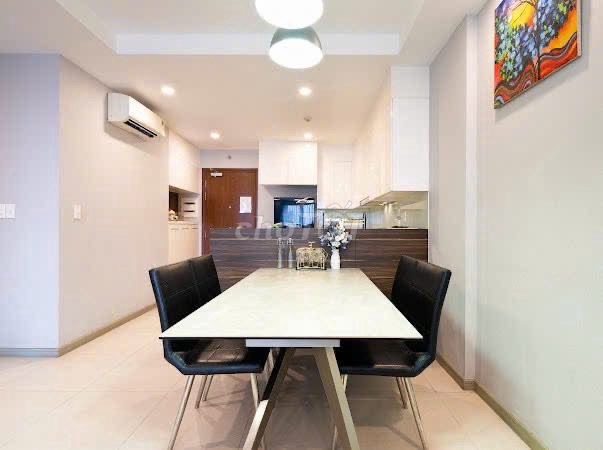 Rent the apartment 2 bedroom 92 m2, nice interior at The Gold View.