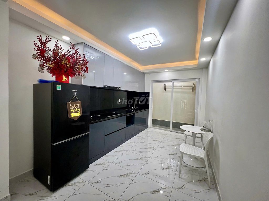for rent: 270/ Phan Đình Phùng, Phú Nhuận district.
