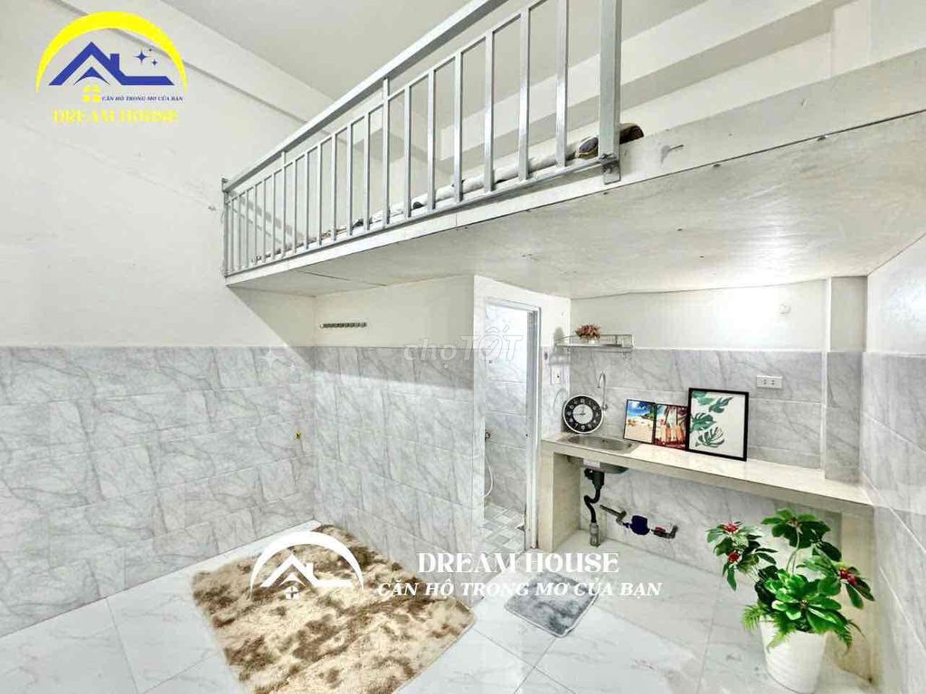 The upper guard has air conditioning 1 km from the University of Business - Lê Trọng Tấn