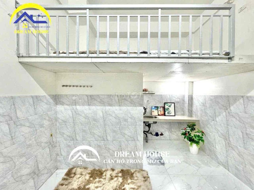 The upper guard has air conditioning 1 km from the University of Business - Lê Trọng Tấn