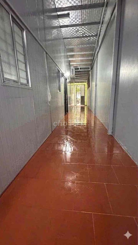There's a parking room in front of the house.