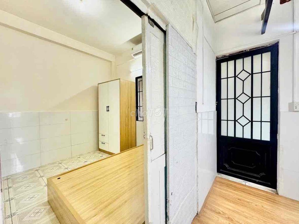 Right -- private bedroom -- private kitchen - 2 space use - Tân Sơn