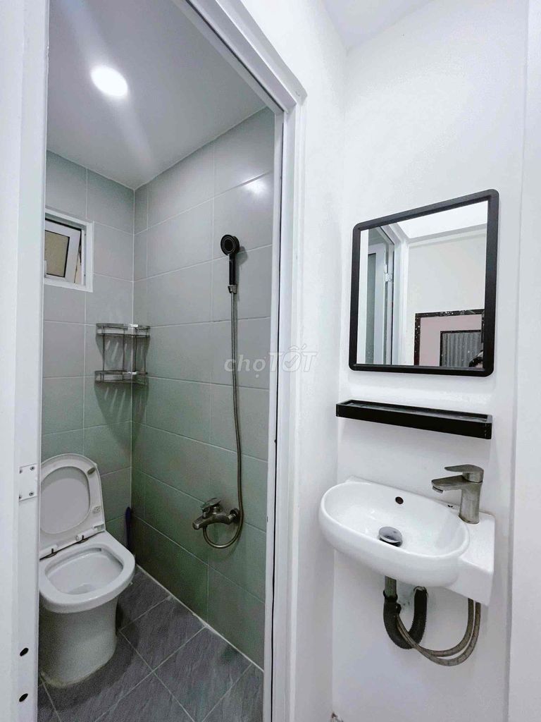 The house is rare!!! Cx periphery five bedrooms in three floors.
