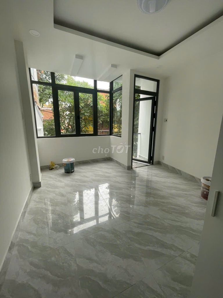 Nguyễn Thái Sơn(7) area (4.5 x22 m)) 3 floor 5 bedroom 5 wwc