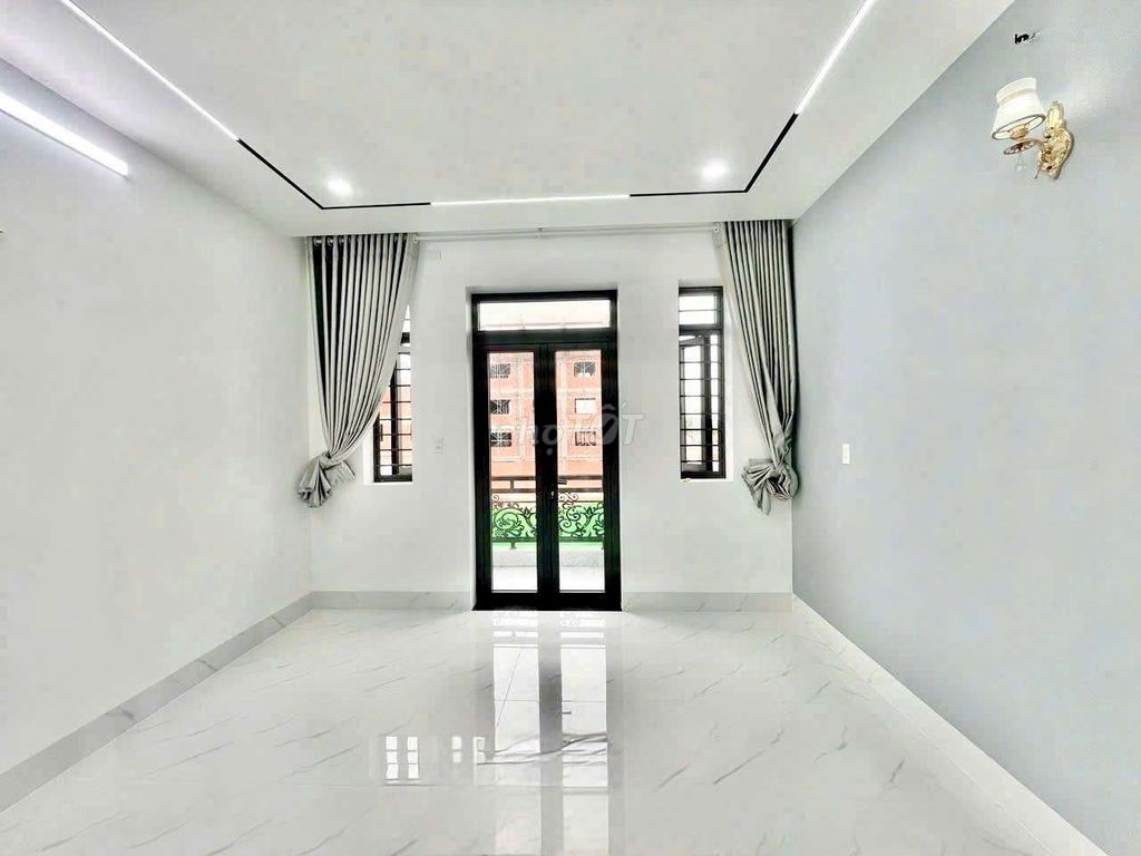 House 1 floats 3 blocks out of 55 Tây Lân Bình Tân