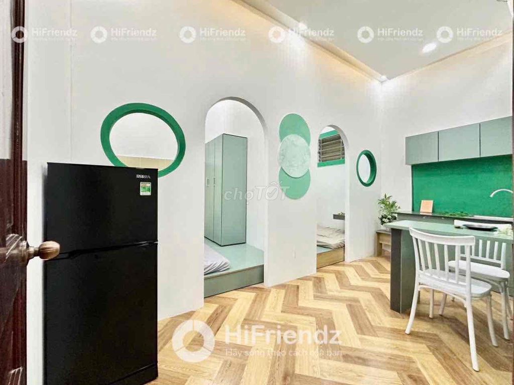Rent the two bedrooms, full comfortable furniture - semi-scarlet, near the shower.