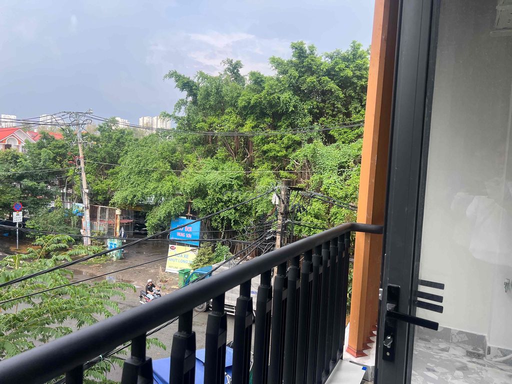 It's the owner who opened the apartment. 1 bedroom - 1 room full of furniture. Just like apartment 42 M2.