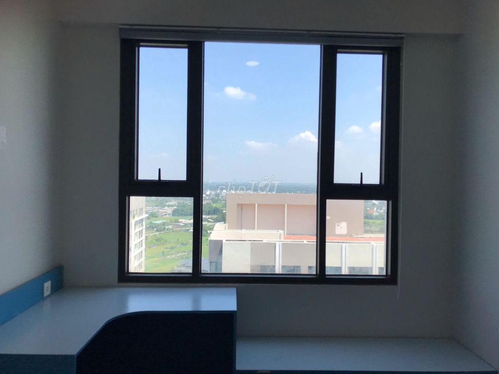 share rooms in the picity apartment 2 bedrooms full of furniture 5.5 million a month.